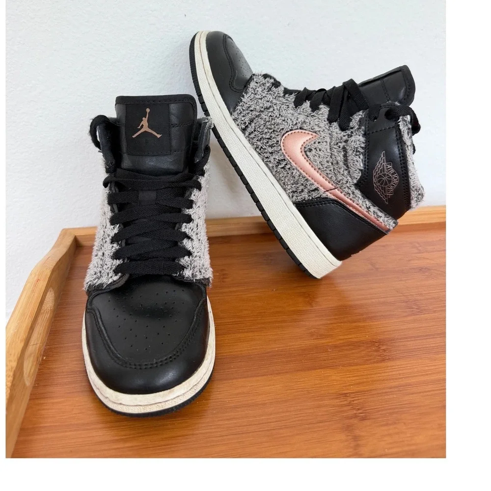 Air Jordan 1 Retro High GG Summer of High Black Bronze 332148-022 Size 4.5Y